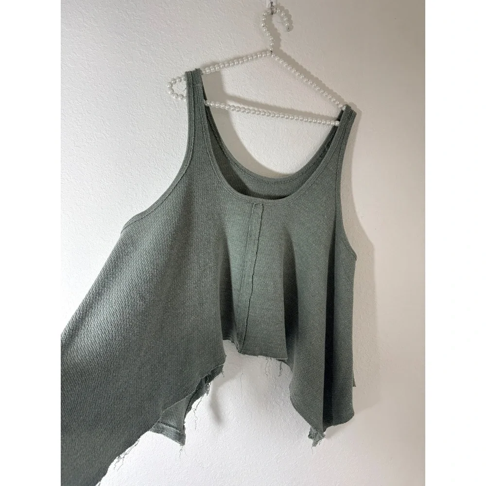 We The Free Tank la la Top Large Sage Green shark bite Handkerchief Hem  Knit
